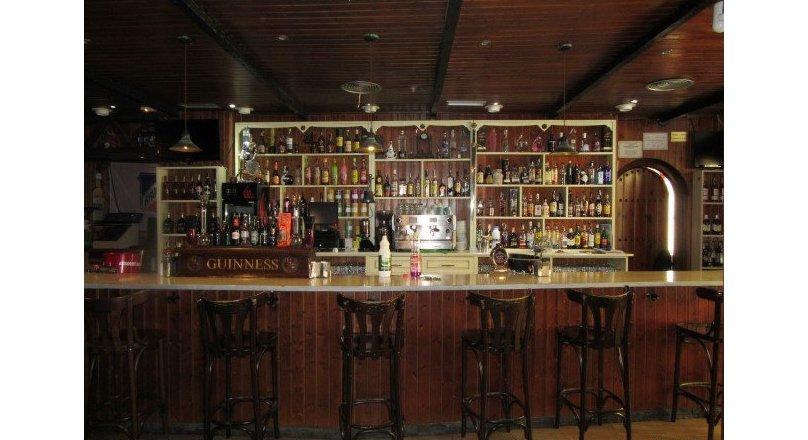 L053 - Popular Bar in Albuñol